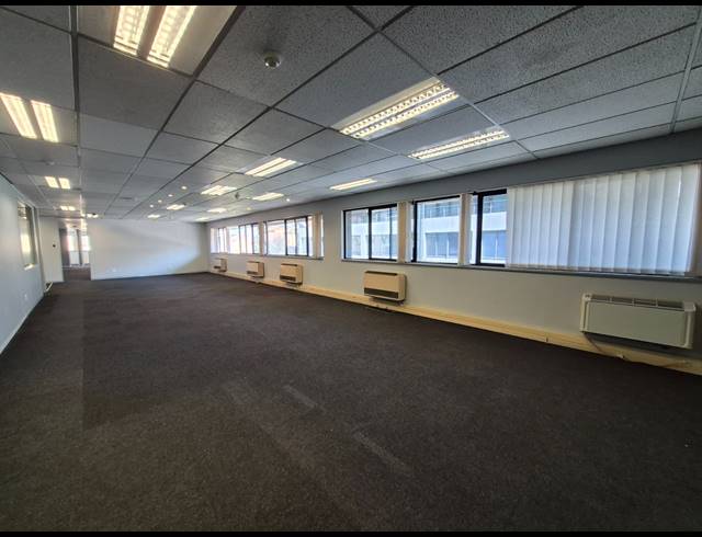 323M² OFFICE TO LET IN SANDTON CENTRAL